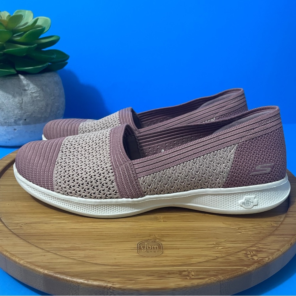 Skechers Go Step Lite Athletic Sneakers Pink  Slip-On Walking Shoes Size 8.5